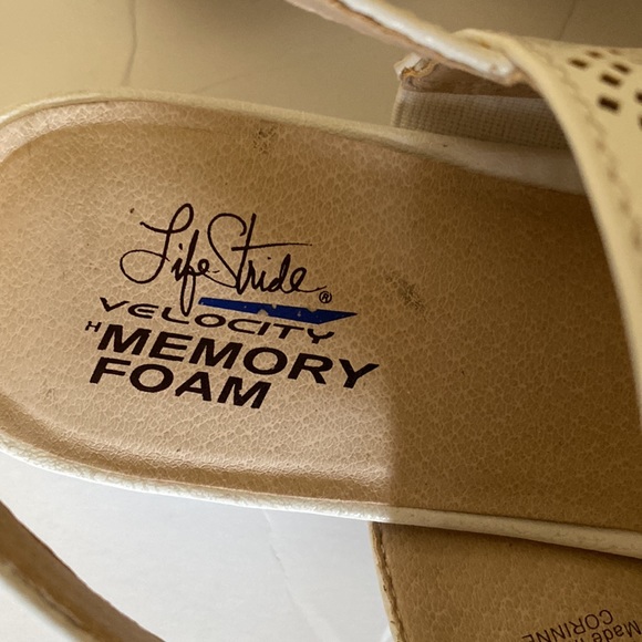 Life Stride Velocity Sandals - Picture 4 of 5